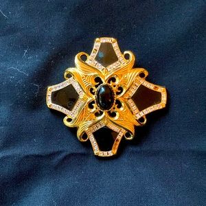 Vintage St John enamel and gold tone pin/pendant, signed